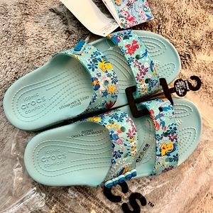 NWT Disney Vera Bradley crocs sandal limited edition size W7